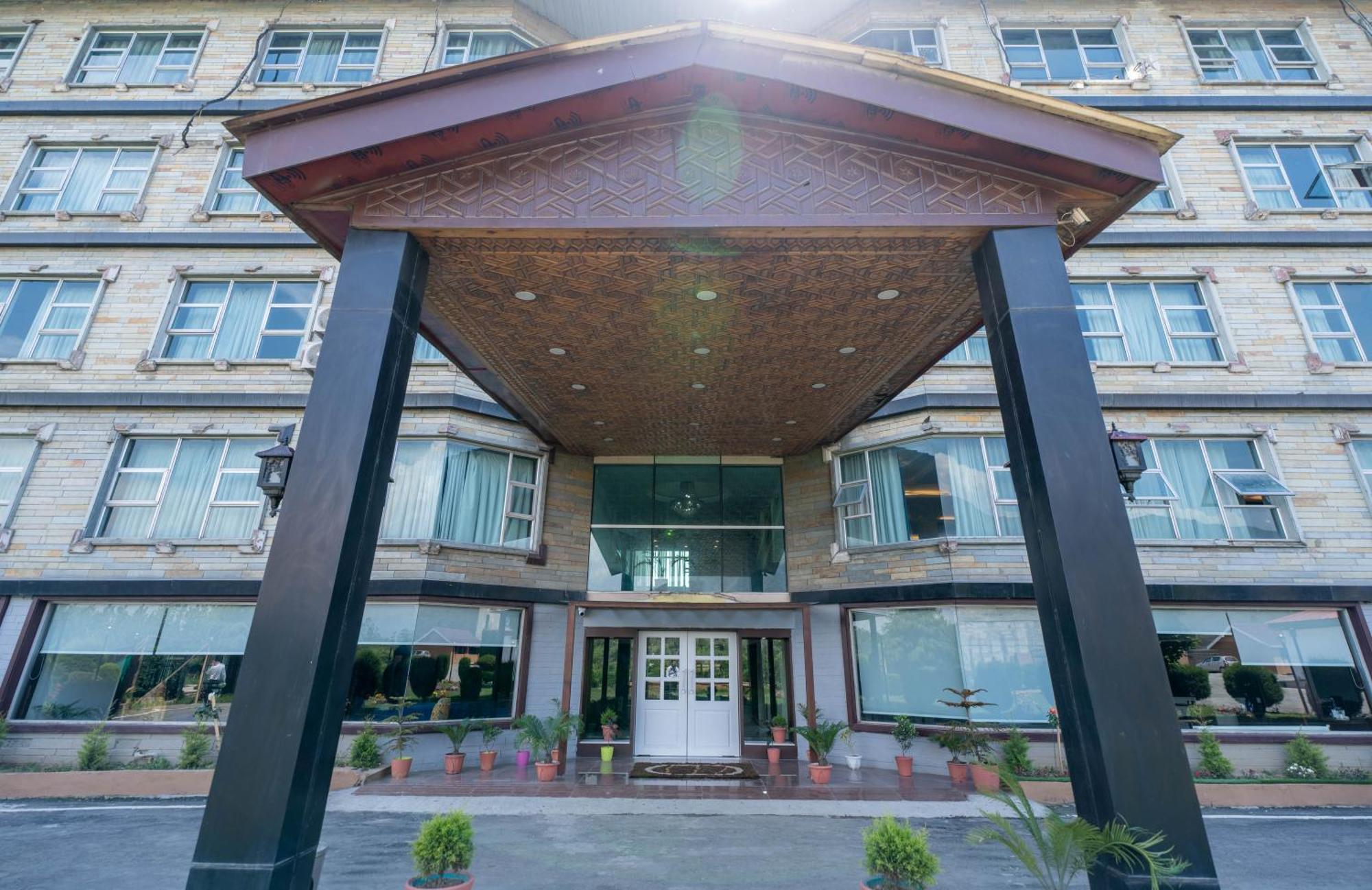 The Countryside Resorts Srinagar  Exterior photo